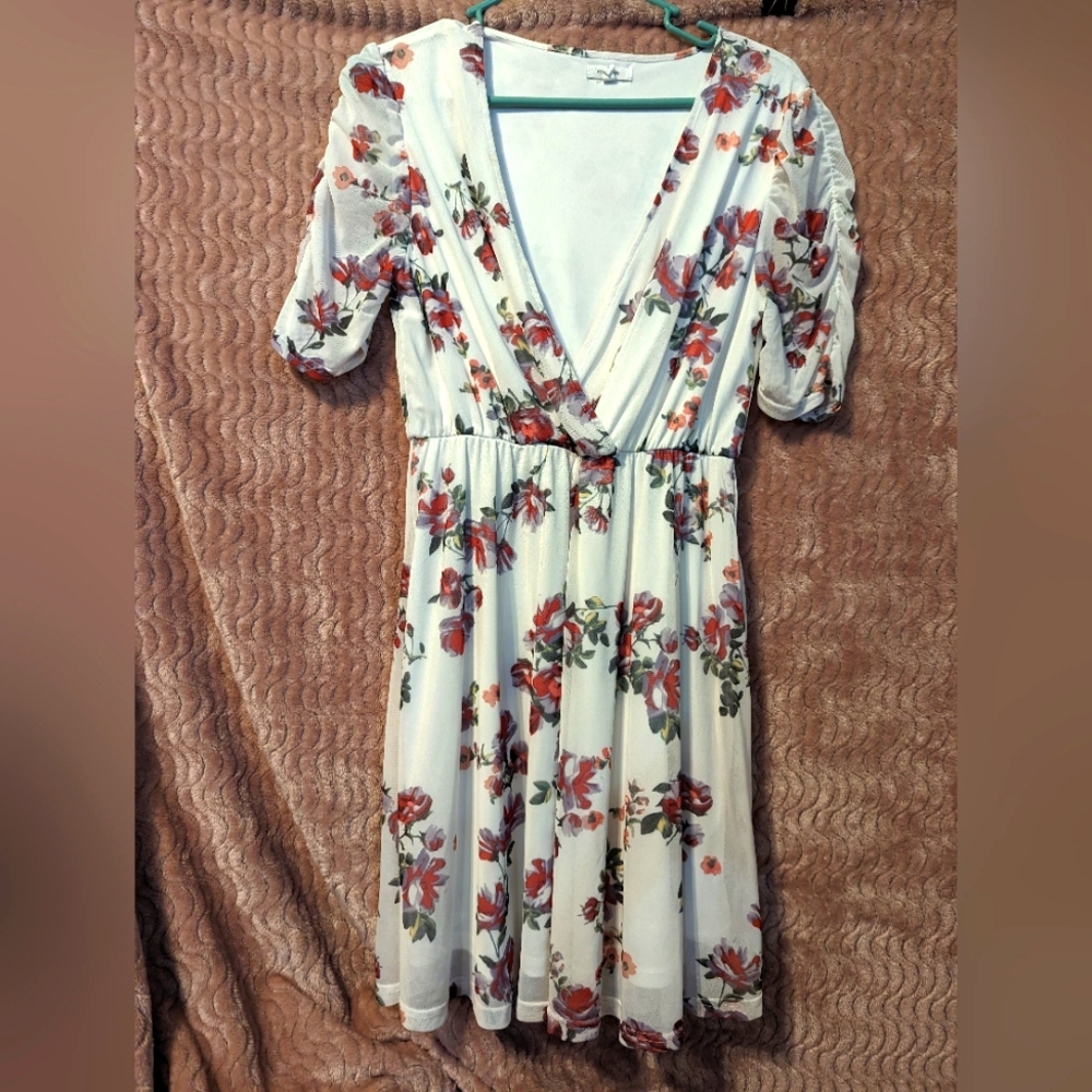 Maurices size small, ruche sleeve floral dress